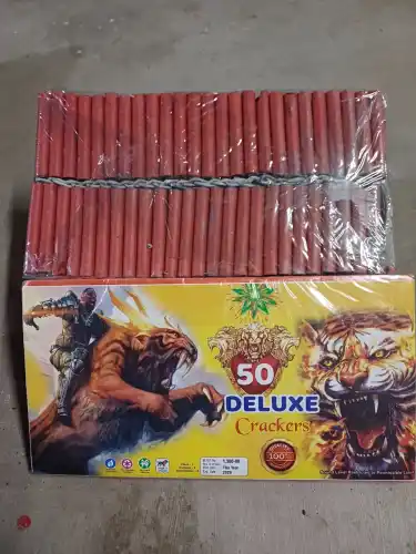AC - 50 Deluxe Giant Crackers